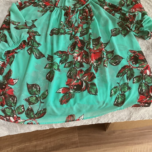 Karen Kane floral top size 2X - Picture 1 of 5